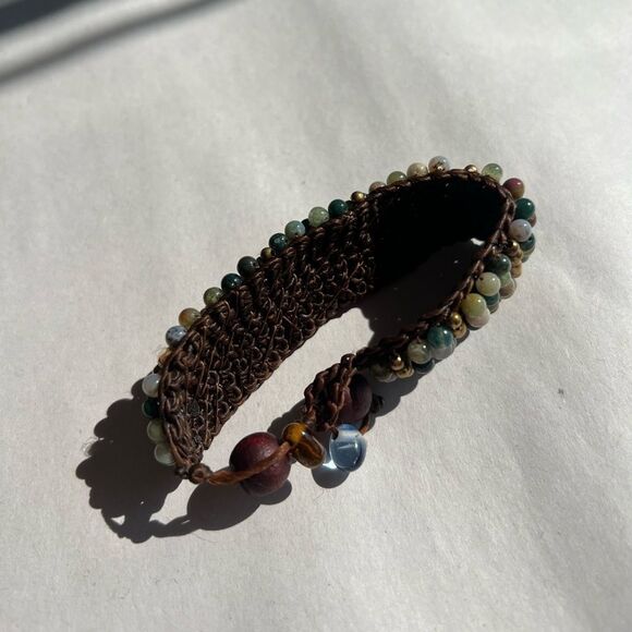 Elegant Multicolor Beaded Bracelet - Picture 7 of 14